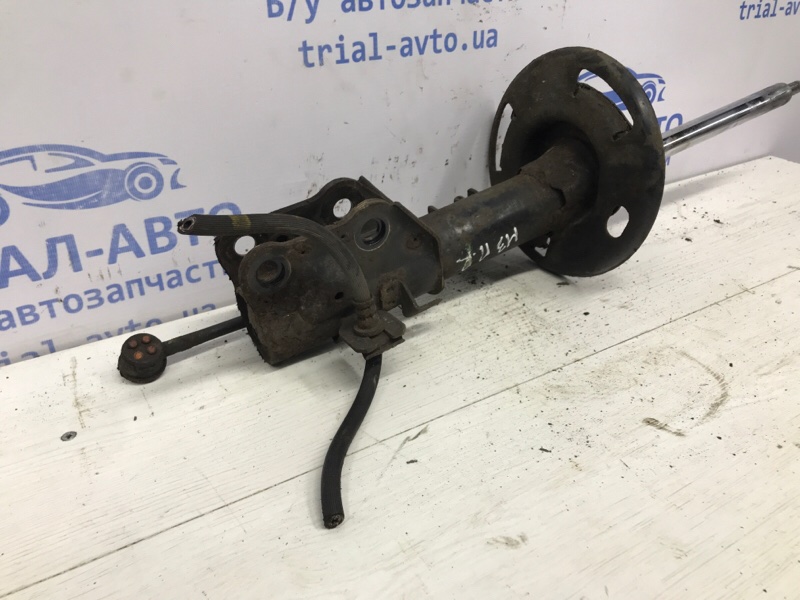 Амортизатор передний правый Mazda 3 BM 2.2 diesel