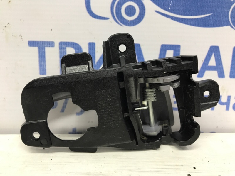 Ручка двери внутренняя правая Hyundai I30 GD 1.6 diesel D4FB