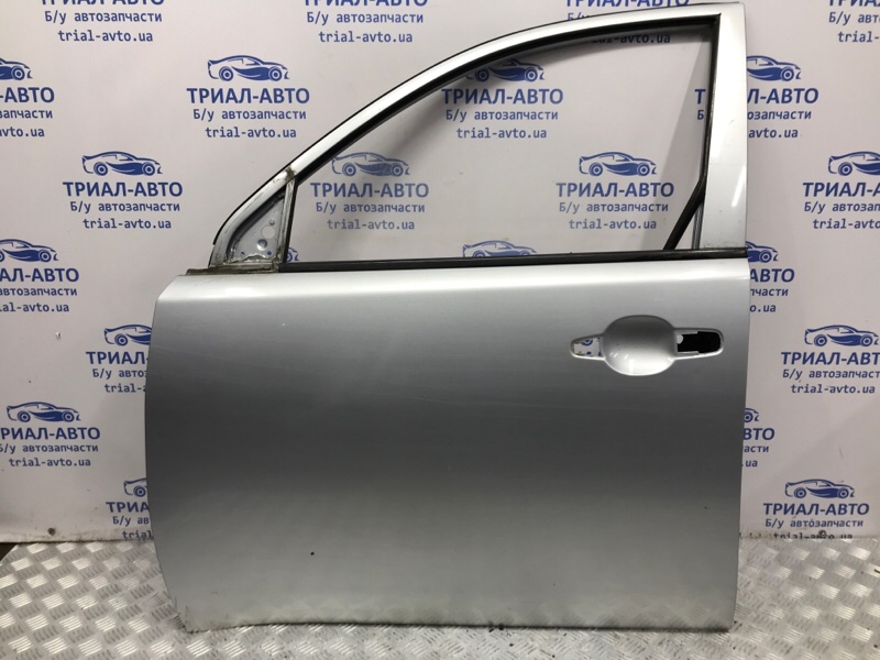 Дверь передняя левая Mitsubishi L200 2006-2015 KB 2.5 дизель 4D56U 5700A175 Б/У