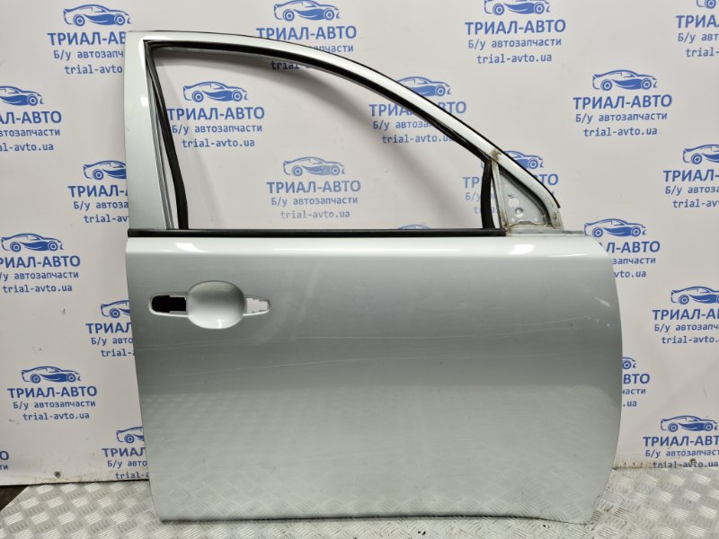 Дверь передняя правая Mitsubishi L200 2006-2015 KB 2.5 дизель 4D56U 5700A176 Б/У