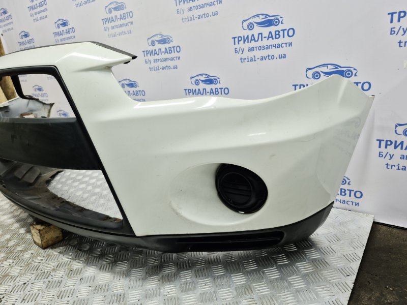Бампер передний Mitsubishi Outlander XL 2.2 diesel 4N14