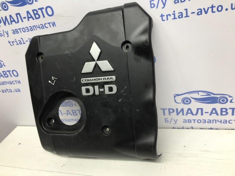 Декоративная крышка ДВС Mitsubishi L200 KB 2.5 дизель 4D56U