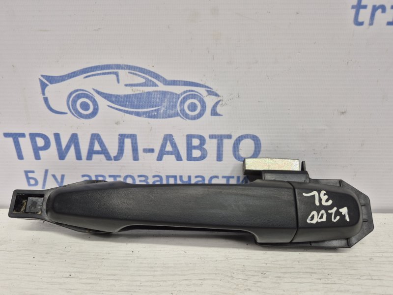 Ручка двери внешняя задняя левая Mitsubishi L200 2006-2015 KB 2.5 дизель 4D56U 5716A032 Б/У