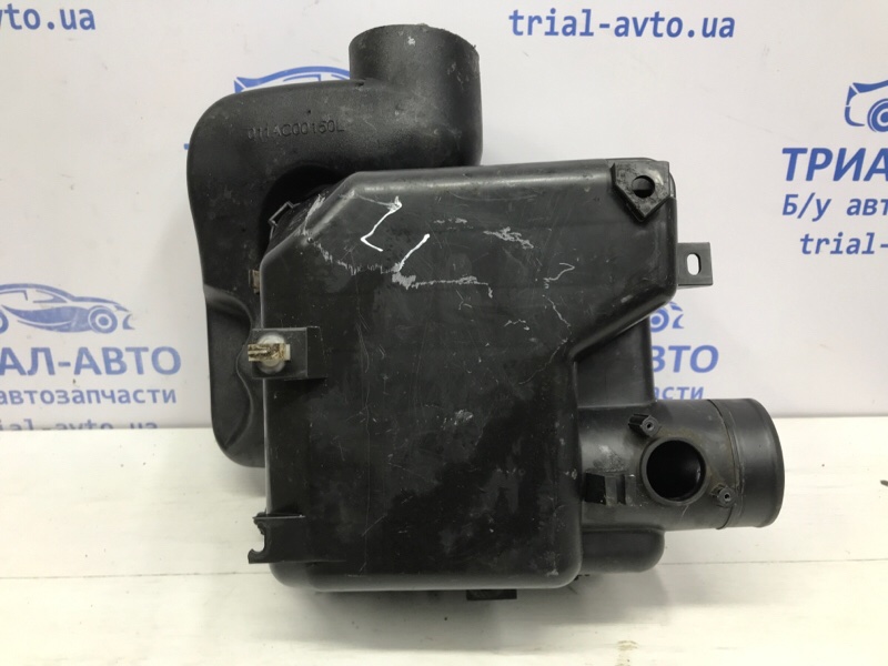 Корпус воздушного фильтра L200 2006-2015 KB 2.5 дизель 4D56U