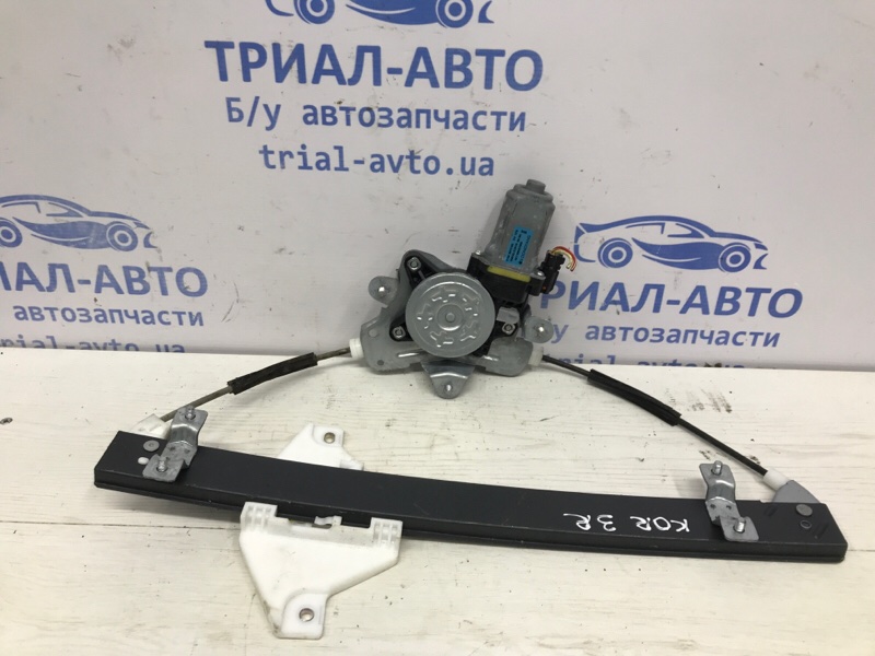 Стеклоподъемник задний правый SsangYong Korando 2010-2019 C200 2.0 diesel D20DTF 98840CZ010 Б/У