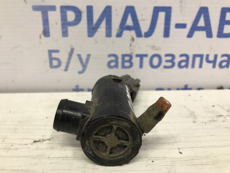 Насос омывателя стекла L200 2006-2015 KB 2.5 дизель 4D56U Насос омывателя стекла L200 2006-2015 KB 2.5 дизель 4D56U