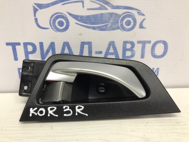 Ручка двери внутренняя правая SsangYong Korando 2010-2019 C200 2.0 diesel D20DTF 7242034012LBA Б/У
