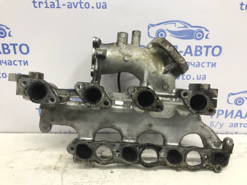 Коллектор впускной металл Mitsubishi L200 KB 2.5 дизель 4D56U