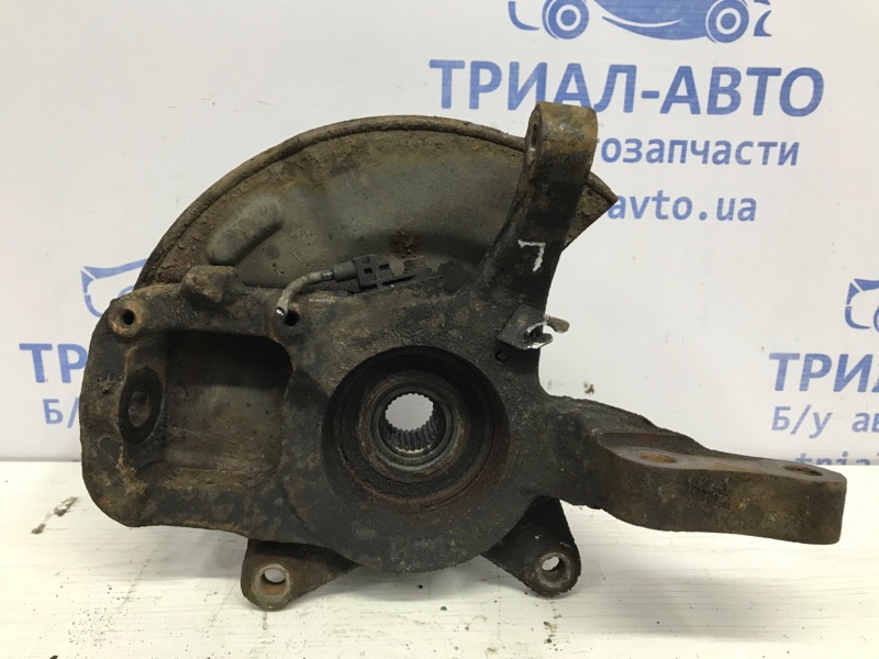 Кулак поворотный левый со ступицей SsangYong Korando 2010-2019 C200 2.0 diesel D20DTF 4121134004 Б/У