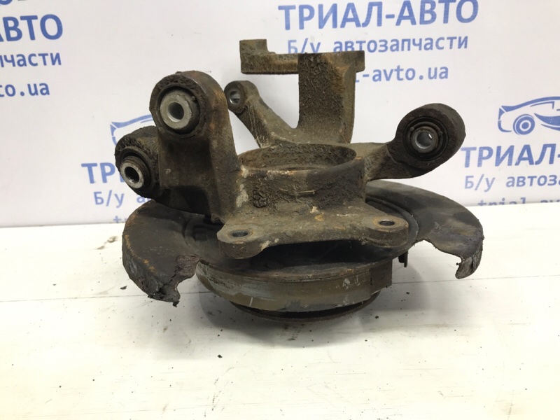 Цапфа задняя правая со ступицей Korando 2010-2019 C200 2.0 diesel D20DTF