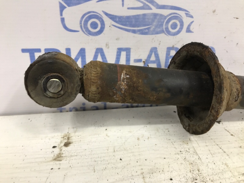 Амортизатор задний Mitsubishi Outlander XL 2.2 diesel 4N14