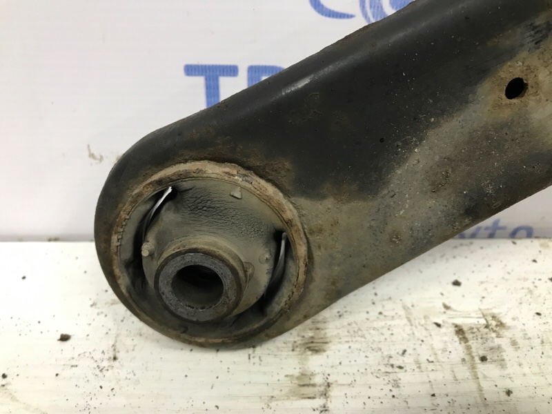 Рычаг правый Outlander 2007-2012 XL 2.2 diesel 4N14 Рычаг правый Outlander 2007-2012 XL 2.2 diesel 4N14