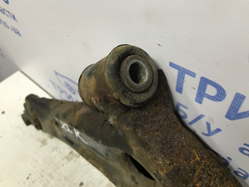 Рычаг правый Outlander 2007-2012 XL 2.2 diesel 4N14 Рычаг правый Outlander 2007-2012 XL 2.2 diesel 4N14