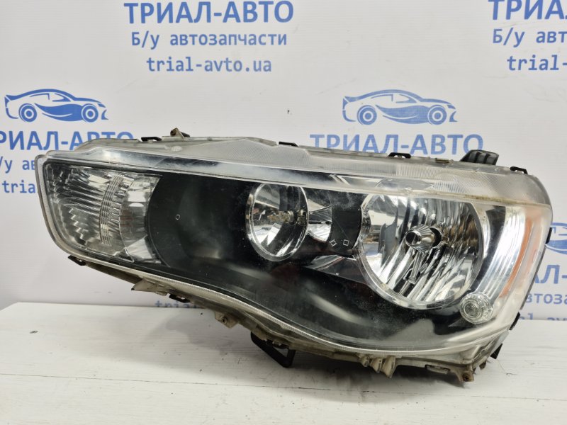 Фара левая галоген Mitsubishi Outlander 2007-2012 XL 2.2 diesel 4N14 8301B555 Б/У