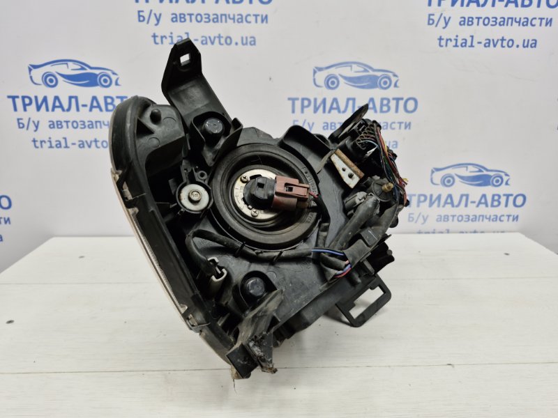 Фара левая галоген Outlander 2007-2012 XL 2.2 diesel 4N14