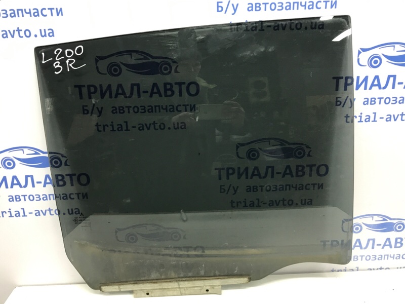 Стекло двери заднее правое Mitsubishi L200 2006-2015 KB 2.5 дизель 4D56U 5736A008 Б/У
