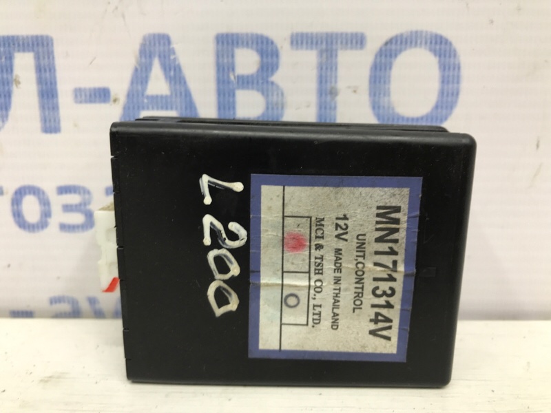 Блок управления Mitsubishi L200 2006-2015 KB 2.5 дизель 4D56U MN171314V Б/У