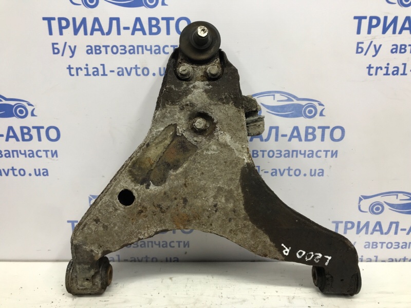 Рычаг передний нижний правый Mitsubishi L200 2006-2015 KB 2.5 дизель 4D56U 4013A088 Б/У