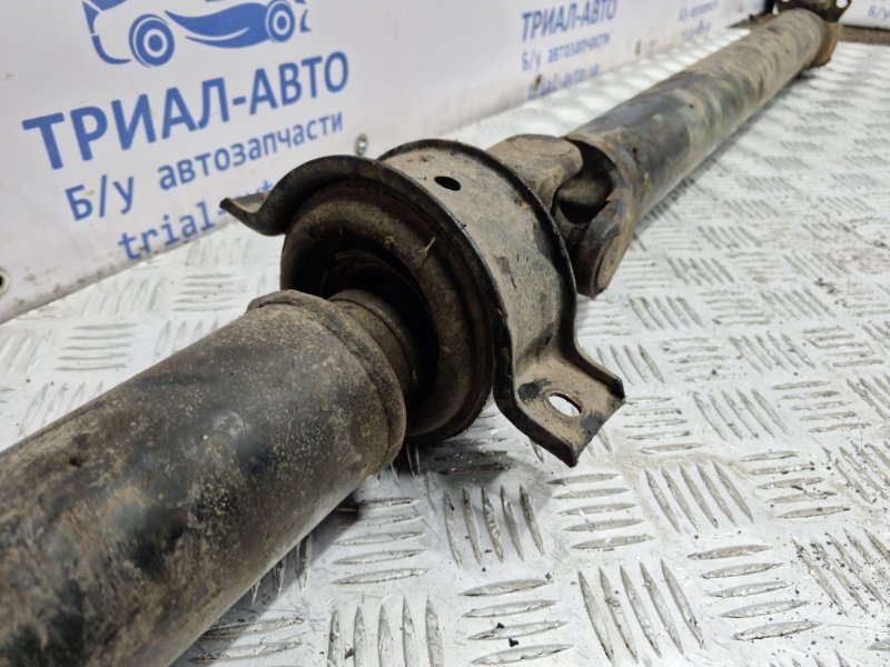 Вал карданный задний Mitsubishi L200 KB 2.5 дизель 4D56U Вал карданный задний Mitsubishi L200 KB 2.5 дизель 4D56U