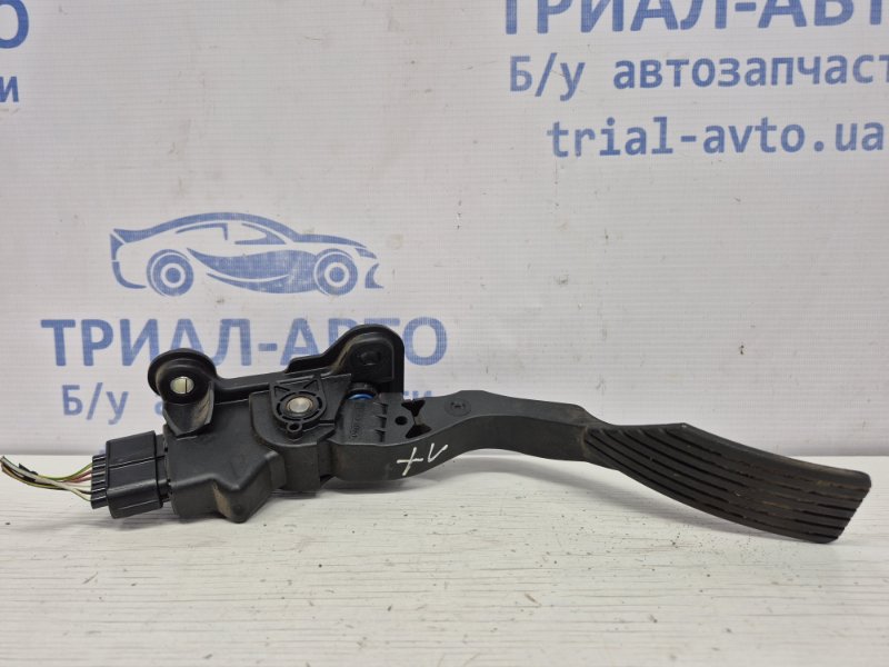 Педаль газа Outlander 2007-2012 XL 2.2 diesel 4N14