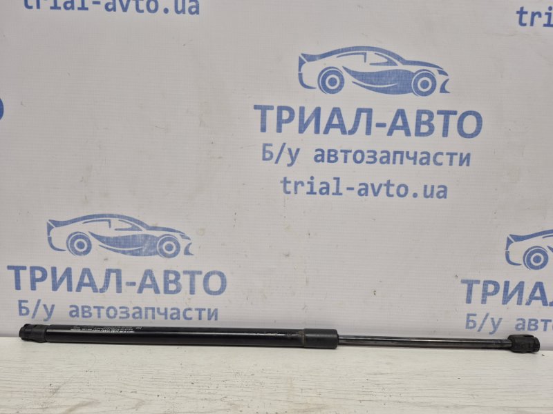 Амортизатор крышки багажника SsangYong Korando 2010-2019 C200 2.0 diesel D20DTF 7146034002 Б/У