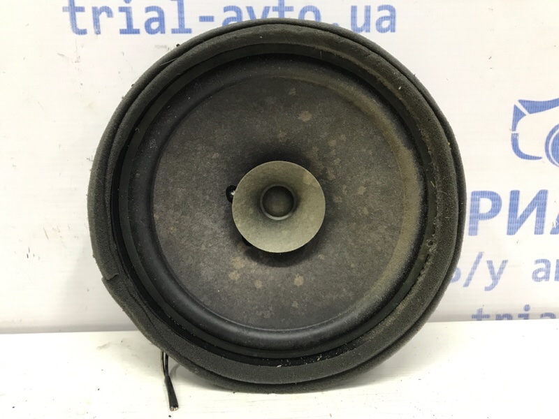 Динамик двери Mitsubishi L200 2006-2015 KB 2.5 дизель 4D56U 8720A017 Б/У