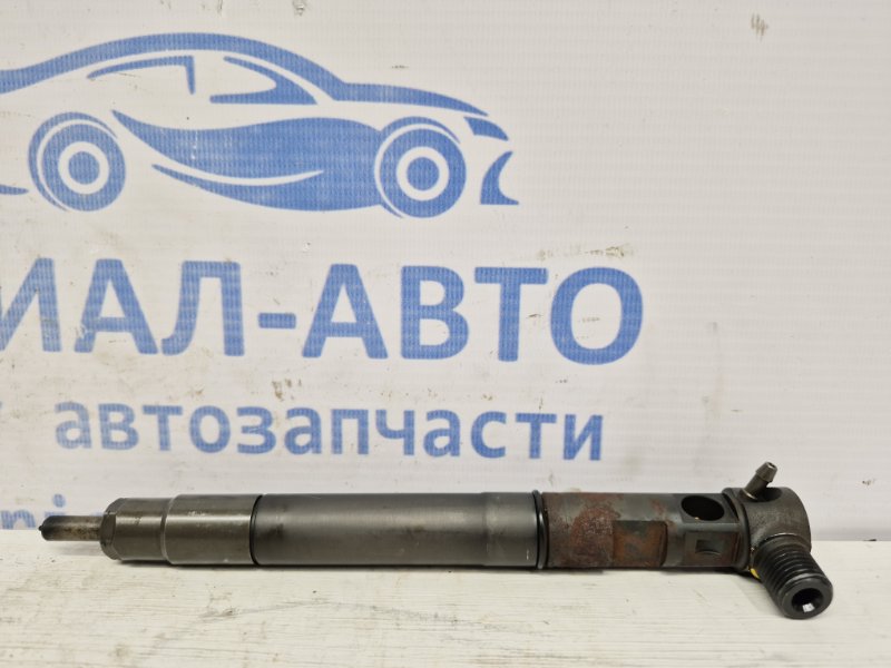 Запчасть форсунка топливная SsangYong Korando 2005-2016 DJ 2.0 diesel D20DTF 6710170121 Б/У Форсунка топливная SsangYong Korando 2005-2016 DJ 2.0 diesel D20DTF 6710170121 Б/У