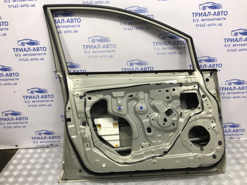 Дверь передняя левая Tiida 2004-2014 C11 1.6 Бензин HR16