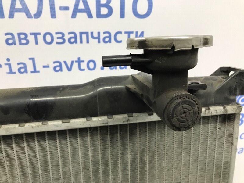 Радиатор основной Sorento 2002-2011 BL 2.5 diesel D4CB Радиатор основной Sorento 2002-2011 BL 2.5 diesel D4CB