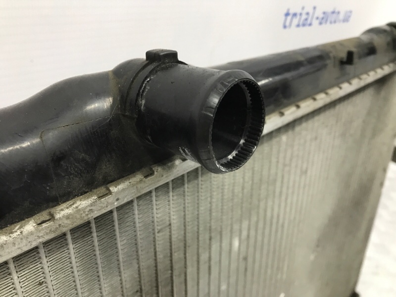 Радиатор основной Kia Sorento BL 2.5 diesel D4CB Радиатор основной Kia Sorento BL 2.5 diesel D4CB