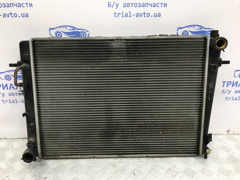 Радиатор основной Hyundai Tucson 2004-2009 JM 2.0 diesel D4EA 253102E960 Б/У