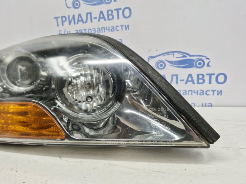 Фара правая галоген KIA Sorento BL 2.5 diesel D4CB