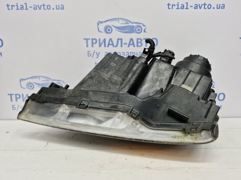 Фара правая галоген Sorento 2002-2009 BL 2.5 diesel D4CB