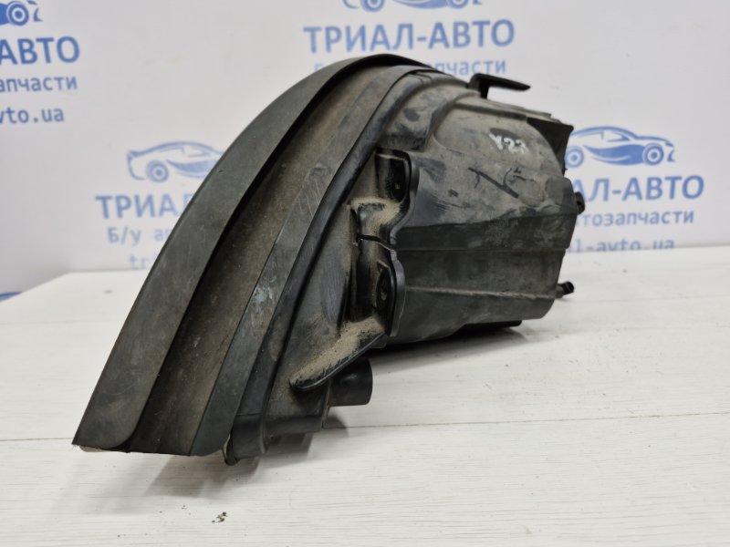 Фара правая галоген Sorento 2002-2009 BL 2.5 diesel D4CB