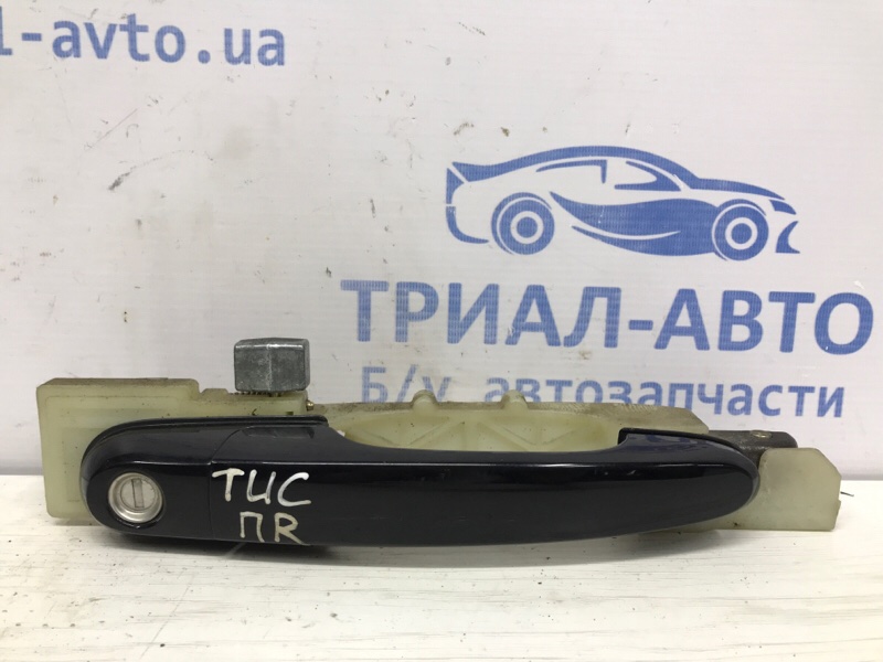 Ручка двери внешняя передняя правая Hyundai Tucson 2004-2009 JM 2.0 diesel D4EA 82660-2E020-CA Б/У