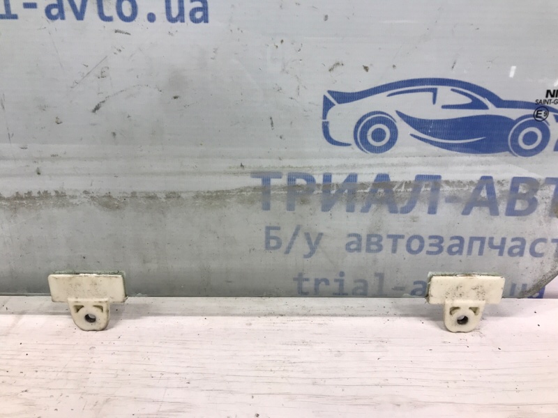 Стекло двери заднее левое Tiida 2004-2011 C11 1.6 Бензин HR16 Стекло двери заднее левое Tiida 2004-2011 C11 1.6 Бензин HR16