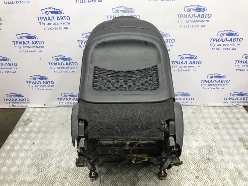 Сиденье переднее правое RAV 4 2005-2012 A30 2.0 бензин 1AZFE