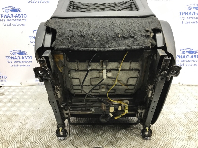 Сиденье переднее правое RAV 4 2005-2012 A30 2.0 бензин 1AZFE