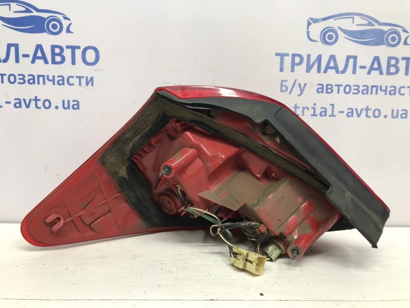 Фонарь задний внешний правый RAV 4 2006-2013 A30 2.0 бензин 1AZFE