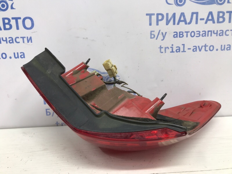Фонарь задний внешний правый RAV 4 2006-2013 A30 2.0 бензин 1AZFE
