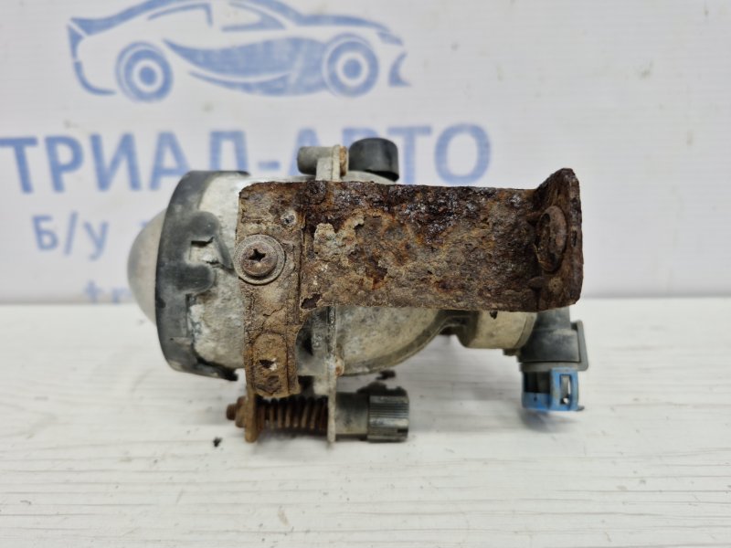 Фара противотуманная левая Chevrolet Epica V250 2.0 бензин X20D1