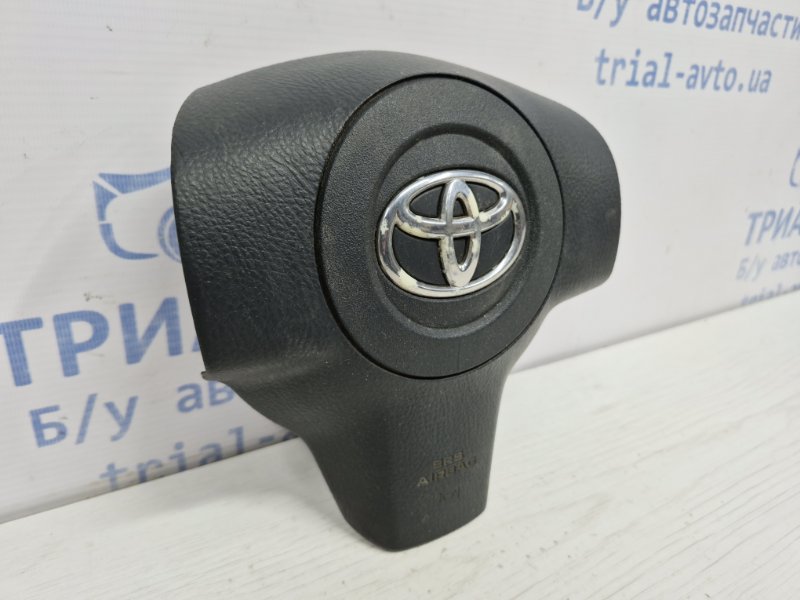 Подушка безопасности в руль Toyota RAV 4 A30 2.0 бензин 1AZFE