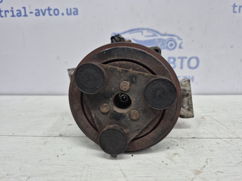 Компрессор кондиционера Tiida 2004-2011 C11 1.6 Бензин HR16 Компрессор кондиционера Tiida 2004-2011 C11 1.6 Бензин HR16