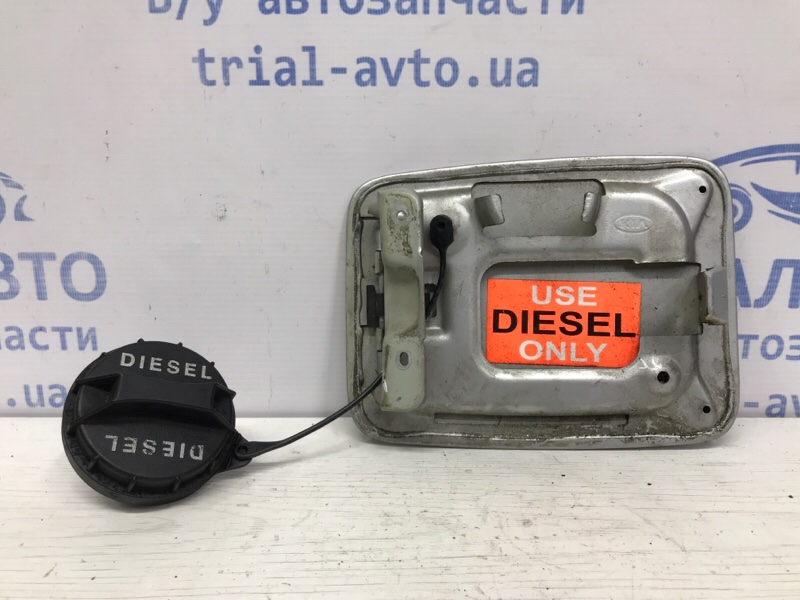 Лючок бака Sorento 2002-2009 BL 2.5 diesel D4CB