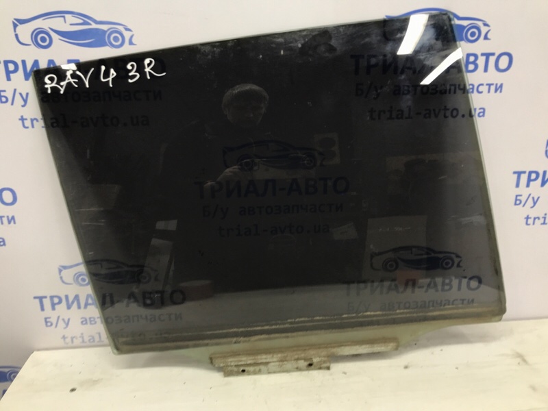 Стекло двери заднее правое Toyota RAV 4 2005-2012 A30 2.0 бензин 1AZFE 6810342130 Б/У