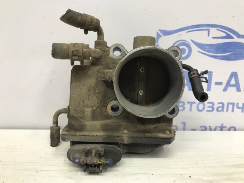 Заслонка дроссельная Toyota RAV 4 2005-2012 A30 2.0 бензин 1AZFE 2203028070 Б/У
