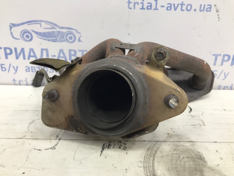 Коллектор выпускной Tiida 2004-2011 C11 1.6 Бензин HR16 Коллектор выпускной Tiida 2004-2011 C11 1.6 Бензин HR16