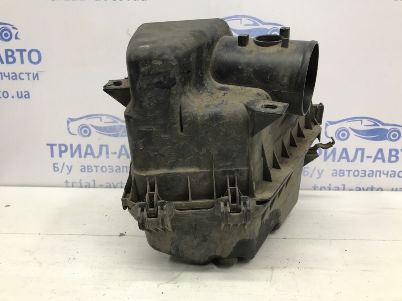 Корпус воздушного фильтра Toyota RAV 4 2005-2012 A30 2.0 бензин 1AZFE 1770028301 Б/У