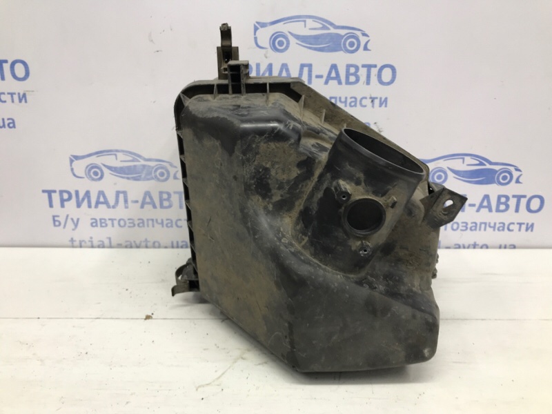 Корпус воздушного фильтра RAV 4 2005-2012 A30 2.0 бензин 1AZFE