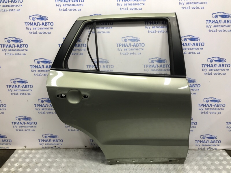 Запчасть дверь задняя правая Hyundai Santa fe 2005-2012 CM 2.7 бензин G6EA 77004-2B030 Б/У Дверь задняя правая Hyundai Santa fe 2005-2012 CM 2.7 бензин G6EA 77004-2B030 Б/У